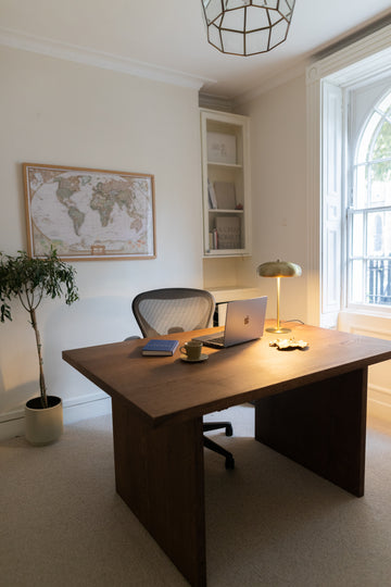 Windsor Chocolate Oak Table 140 cm (perfect for office)